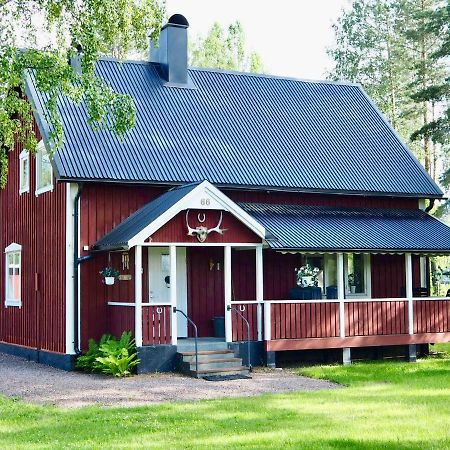 Vila Orsastuguthyrning-Born Exteriér fotografie