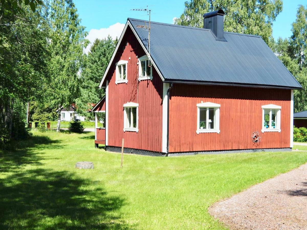 Vila Orsastuguthyrning-Born Exteriér fotografie